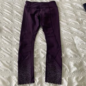 Lululemon Tight Stuff Scallop Hem Leggings Size 4